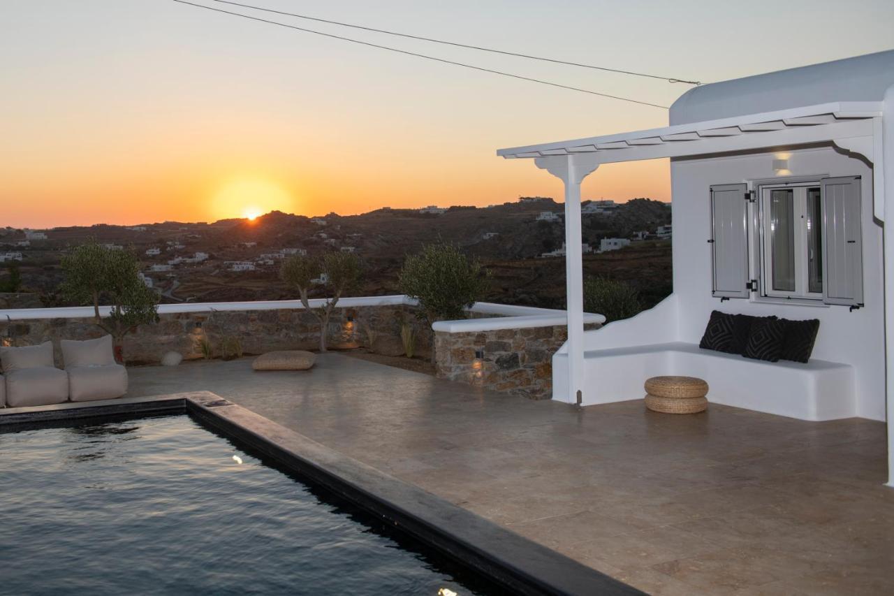Little Villa Amid Super Paradise-Jackieo' Mykonos Bagian luar foto