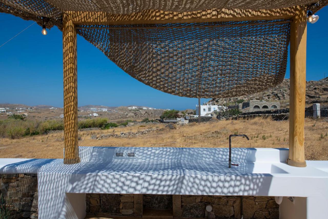 Little Villa Amid Super Paradise-Jackieo' Mykonos Bagian luar foto
