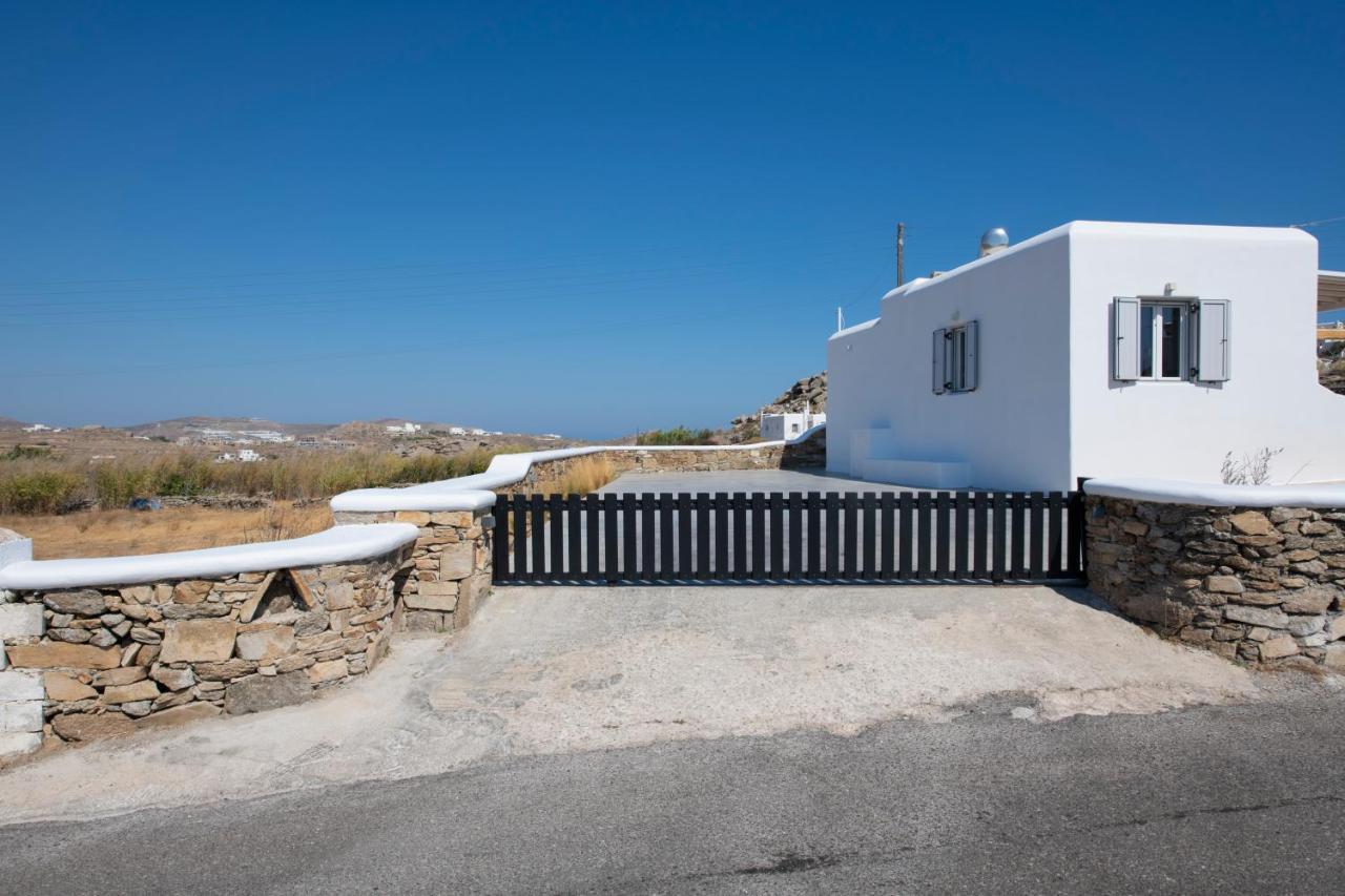 Little Villa Amid Super Paradise-Jackieo' Mykonos Bagian luar foto