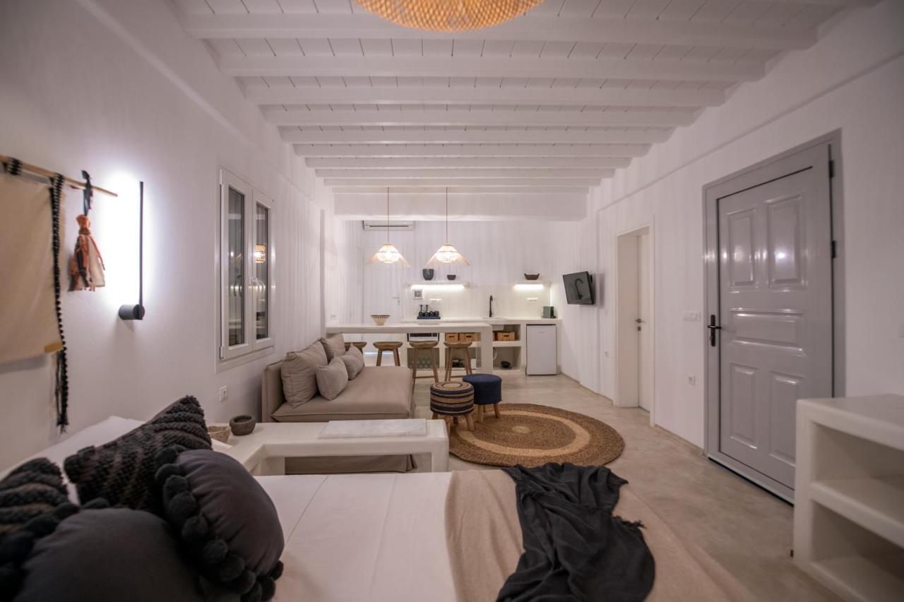 Little Villa Amid Super Paradise-Jackieo' Mykonos Bagian luar foto
