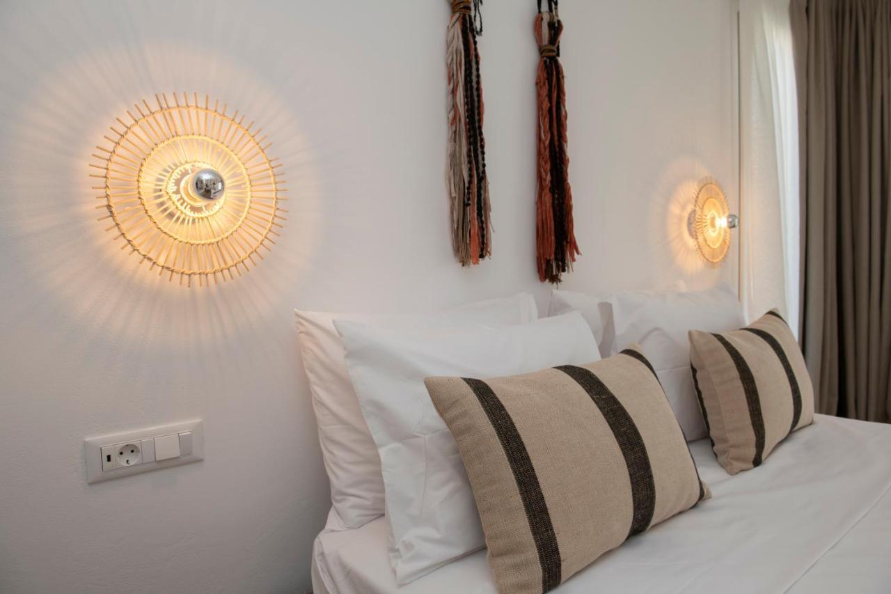 Little Villa Amid Super Paradise-Jackieo' Mykonos Bagian luar foto