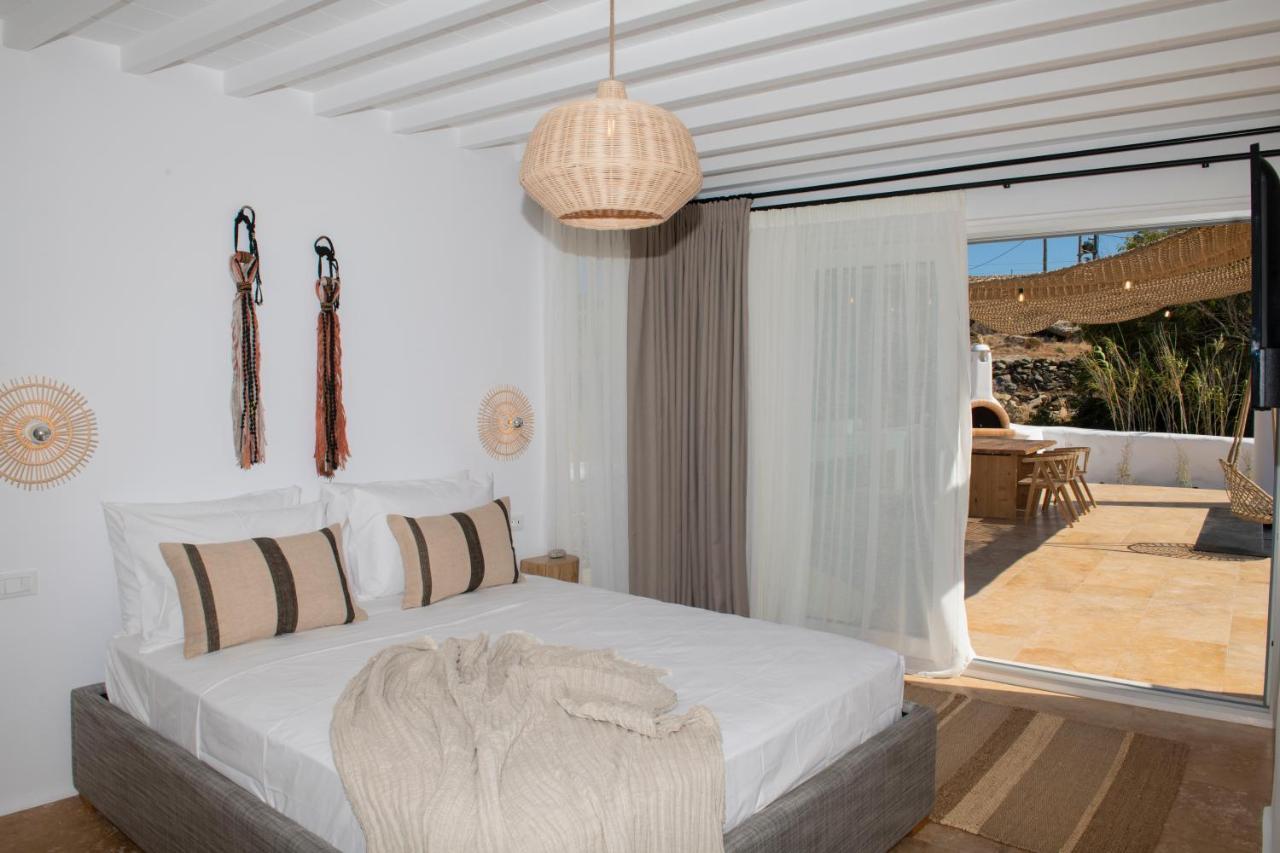 Little Villa Amid Super Paradise-Jackieo' Mykonos Bagian luar foto