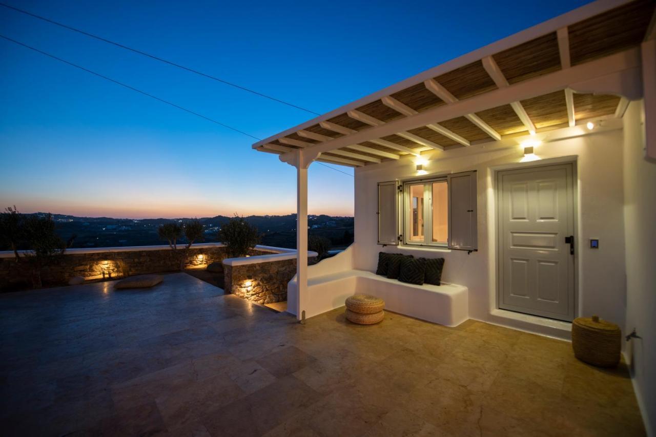 Little Villa Amid Super Paradise-Jackieo' Mykonos Bagian luar foto